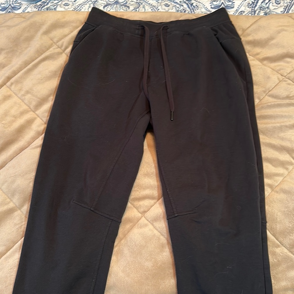 Men’s Lululemon City Sweats, Size Medium